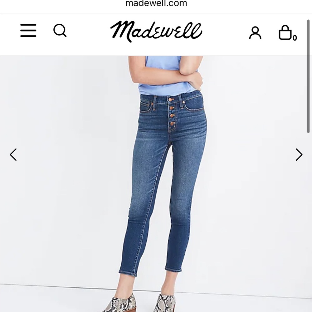 Skinny cropped ankle jeans with button fly in short length